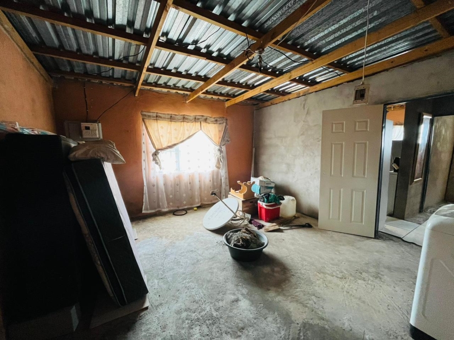 2 Bedroom Property for Sale in Caleb Motsoabi Free State